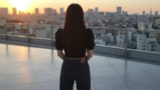 移民や減税に切り込む『sarina』は何者?Z世代政治系インフルエンサー